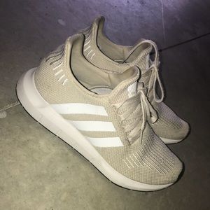 Women’s Adidas size 8